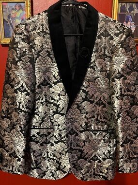 Black and Silver Floral Jacquard Tuxedo Blazer